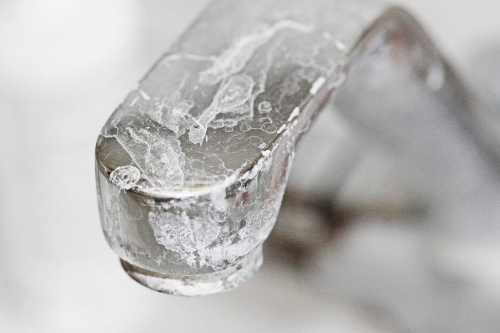 Kalk am Wasserhahn